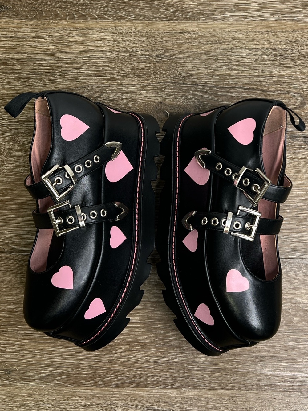 LAMODA Black & Pink Heart Platform Mary Jane Shoes Size 8 - Picture 6 of 10